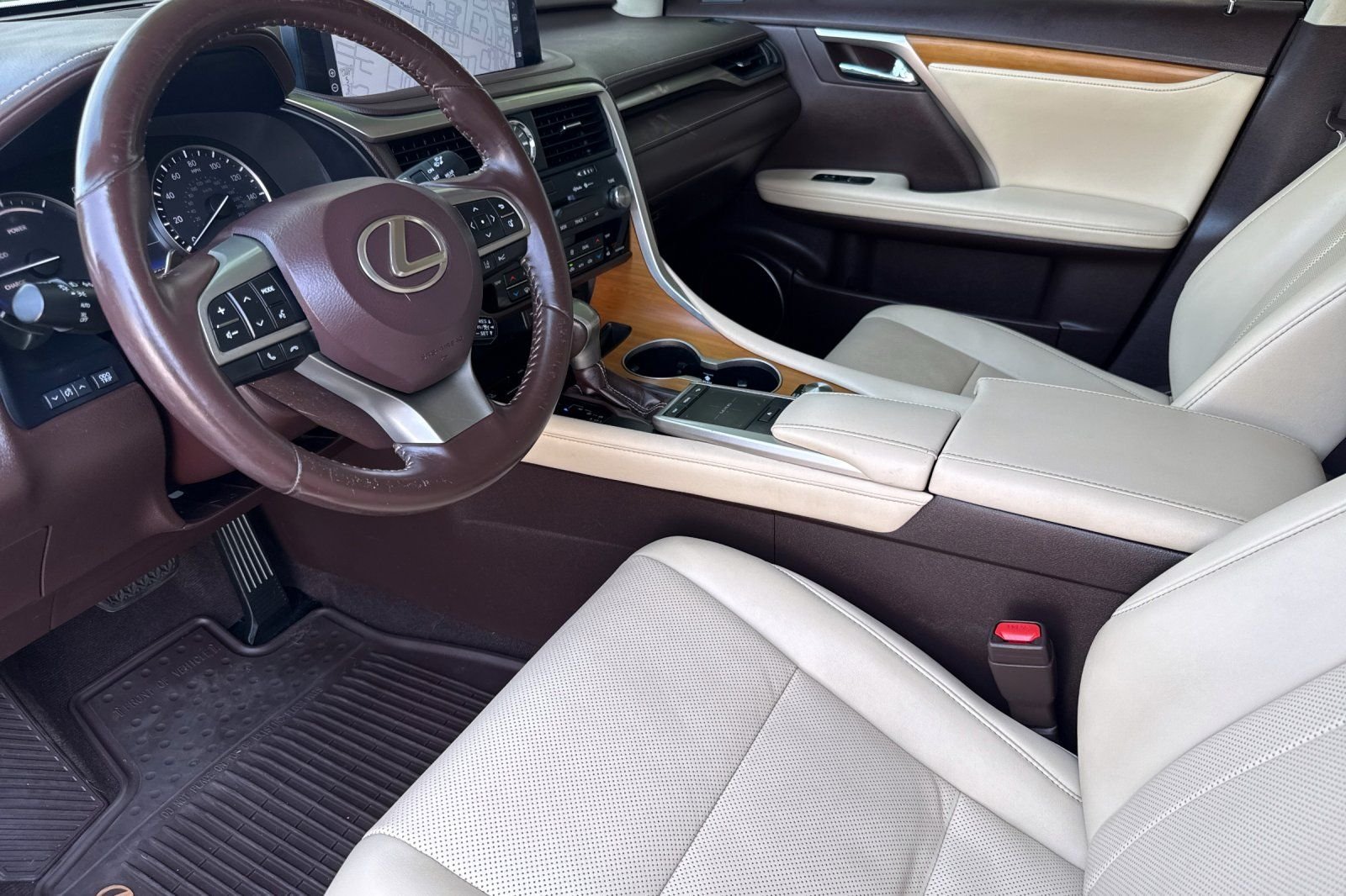 Used 2020 Red Lexus 450h image 10