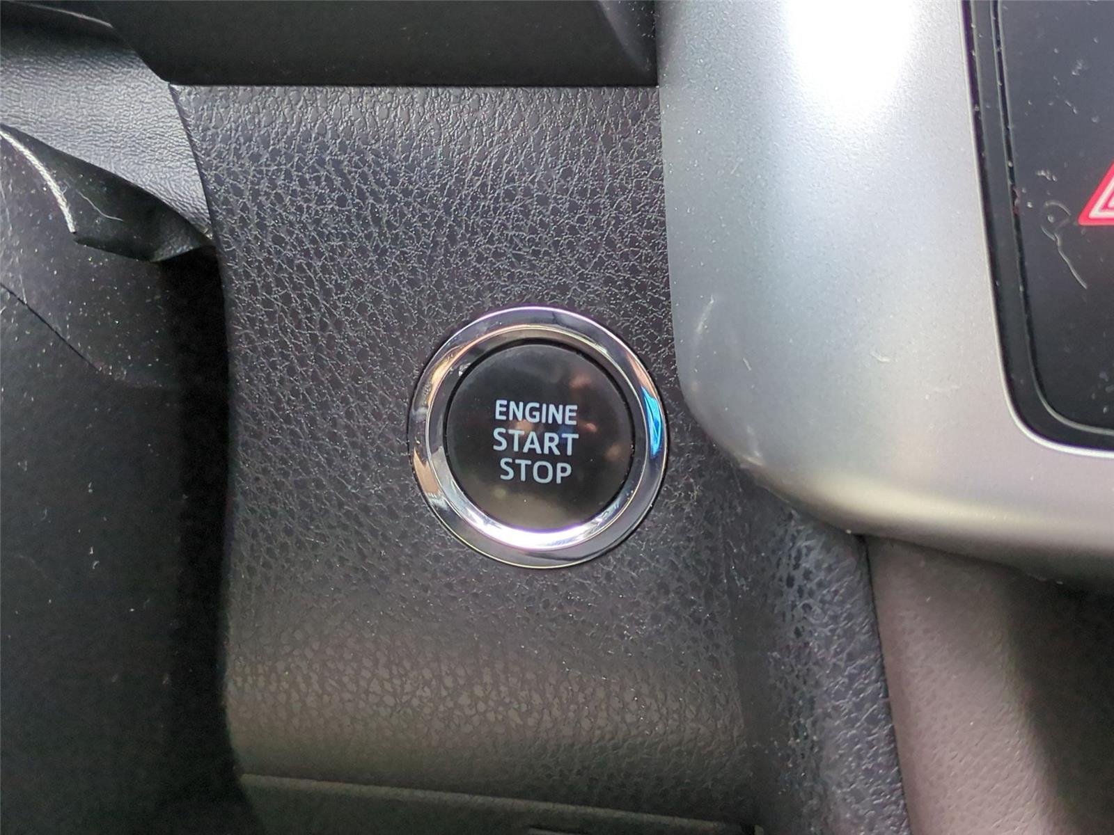 Used 2014 PREDAWN GRAY MICA TOYOTA  image 31