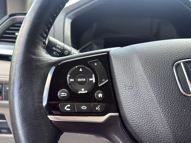 Used 2019 White Honda Elite image 13