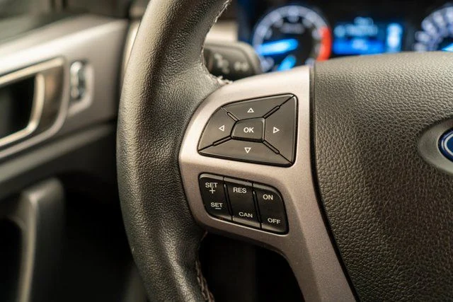 Used 2023 Black Ford XLT image 18