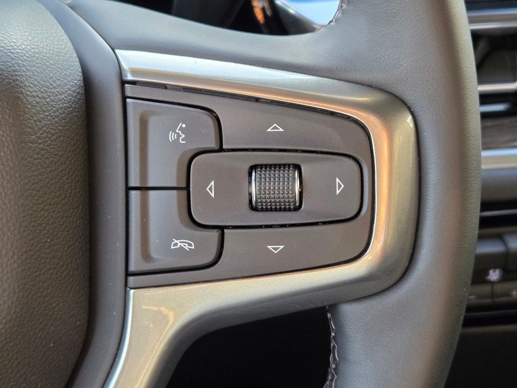 Used 2026 White Chevrolet LT image 18