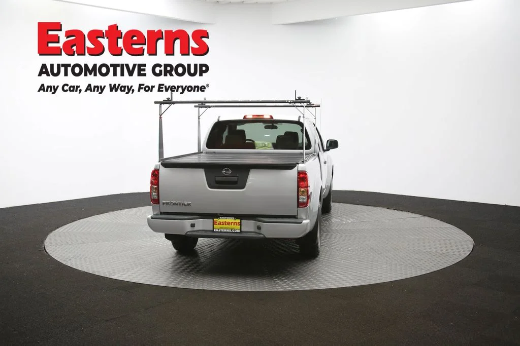 Used 2019 Silver Nissan S image 37