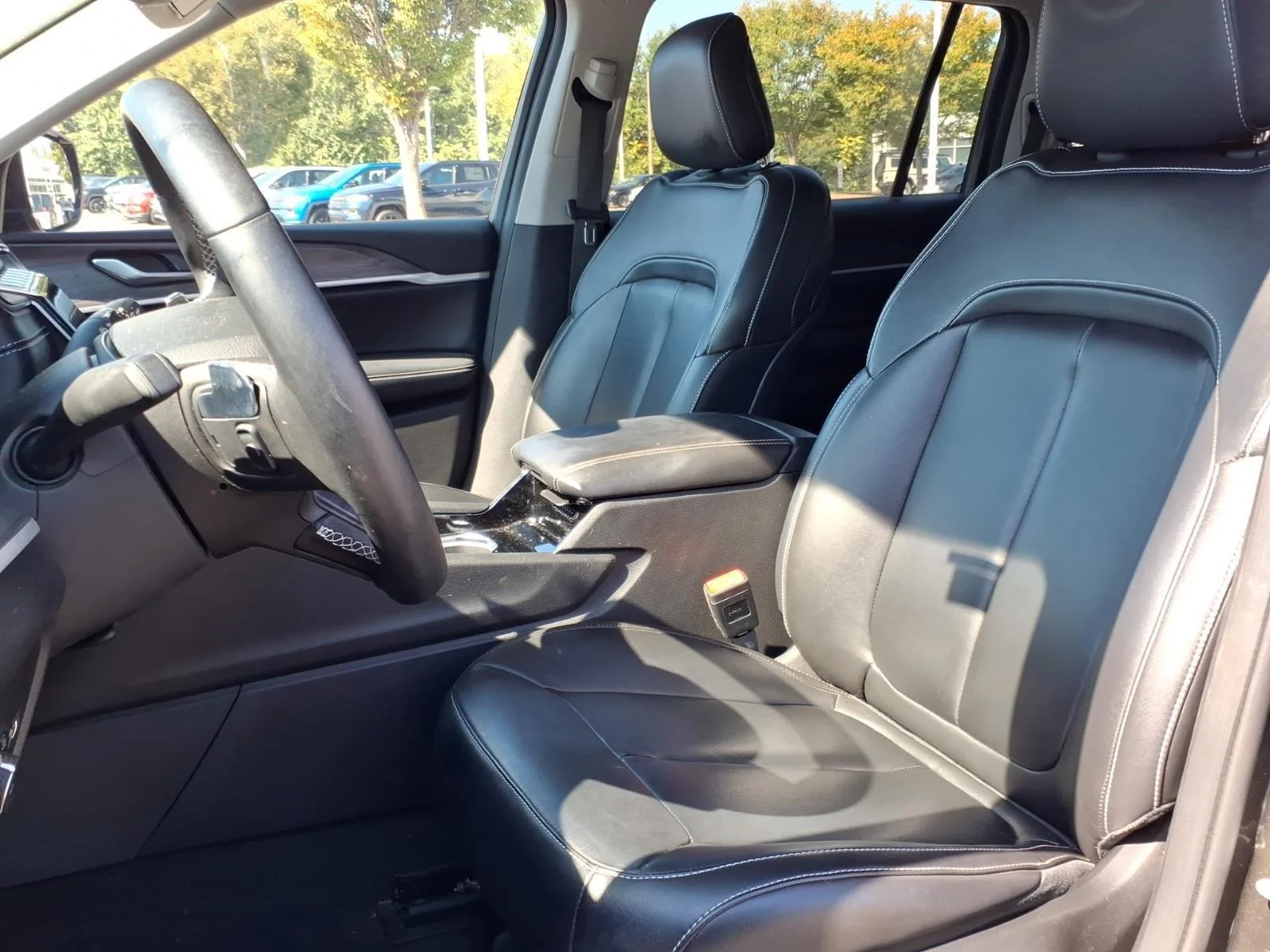 Used 2021 Rocky Mountain Pearlcoat Jeep Limited image 20