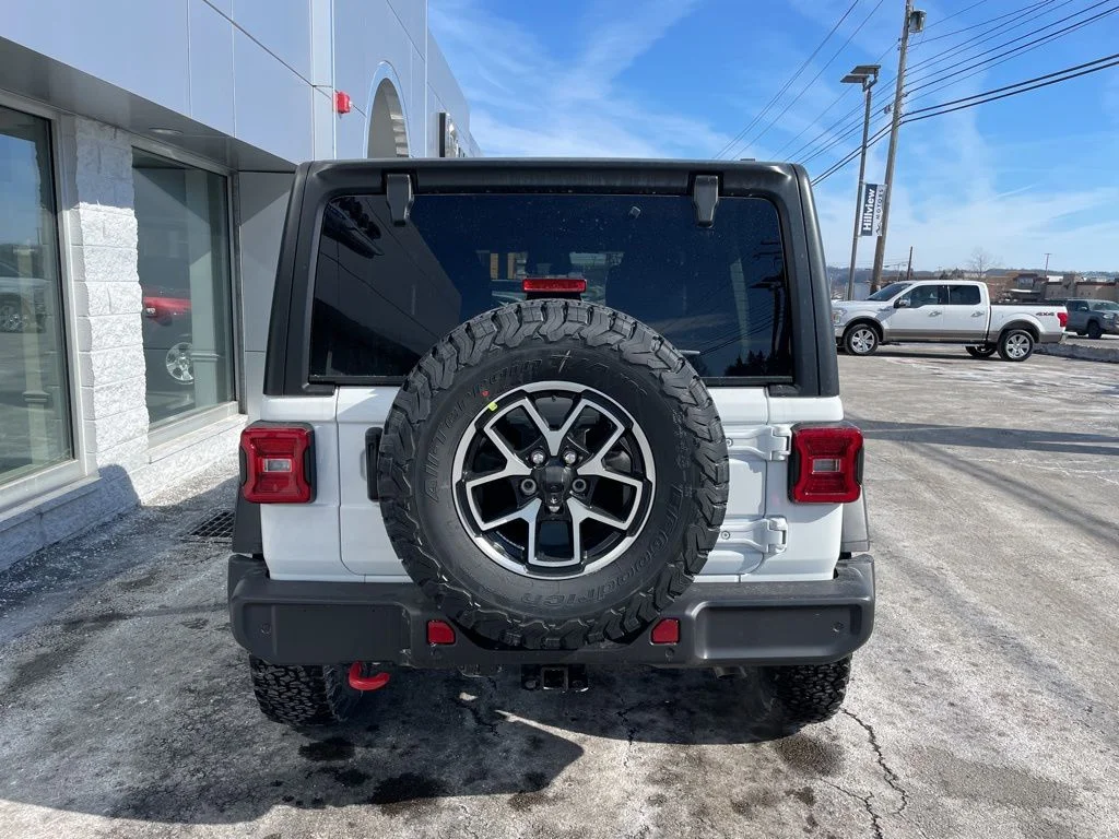 New 2026 Bright White Clear-Coat Exterior Paint Jeep Rubicon image 6