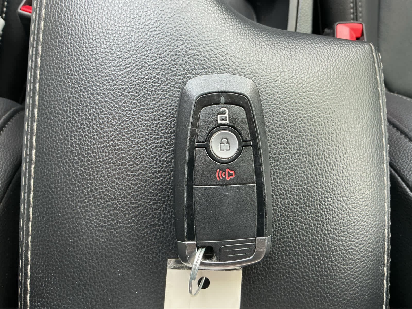 Used 2022 Hot Pepper Red Metallic Tinted Clearcoat Ford LARIAT image 28