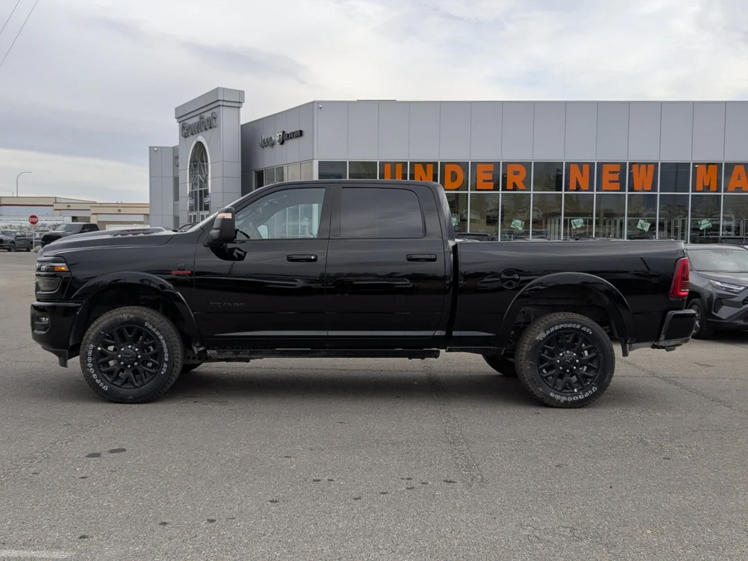New 2026 Black RAM Limited - - 5th Wheel/Gooseneck Prep - 360 Cameras - Sunroof & More! image 5