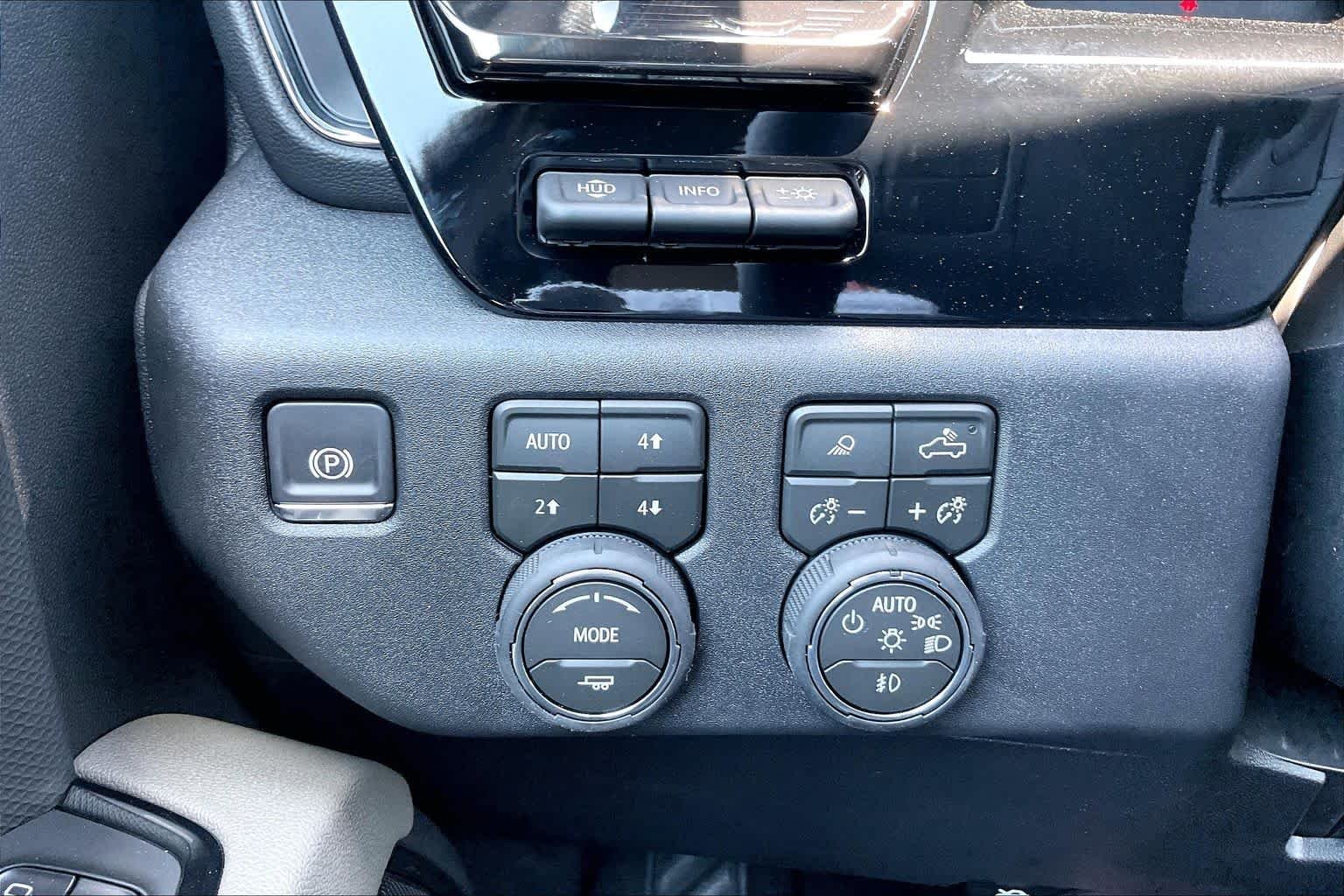 2026 Chevrolet Silverado 2500 HD ZR2 - Photo 18