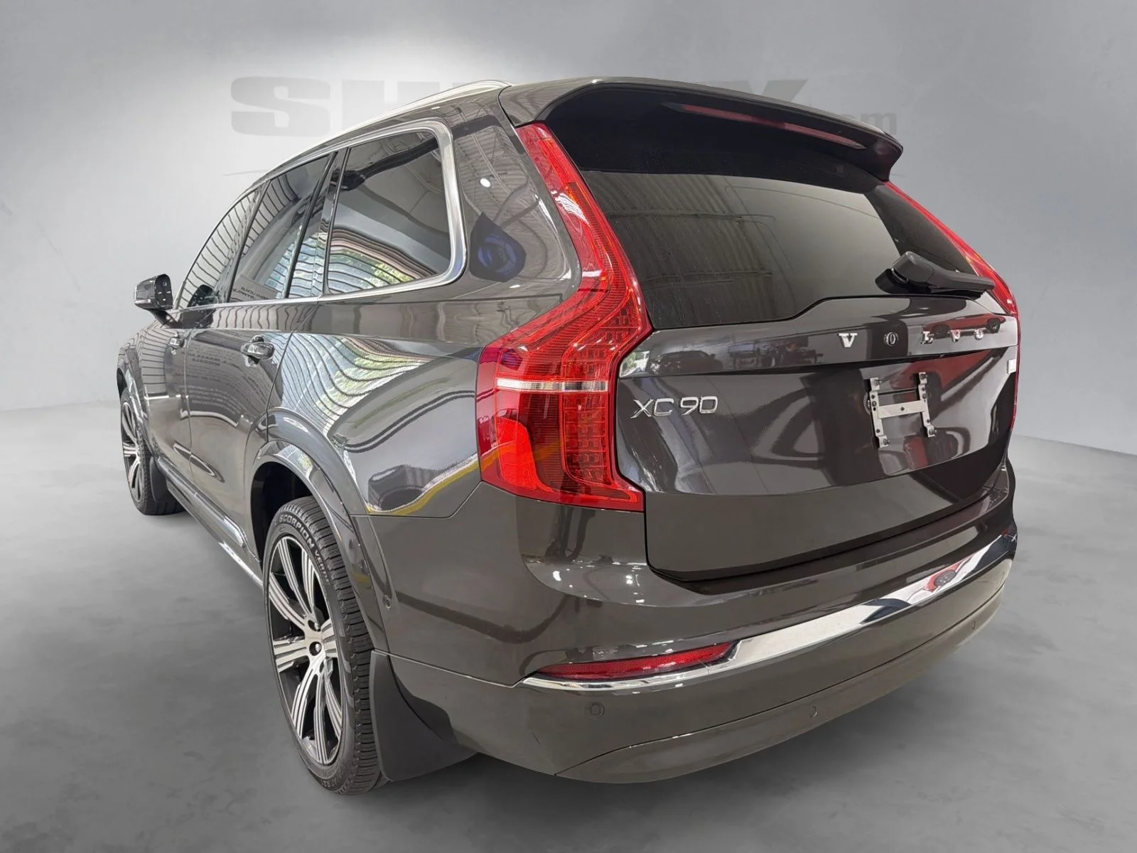 Used 2024 Gray Volvo T8 Plus Bright Theme 7 Passenger image 6
