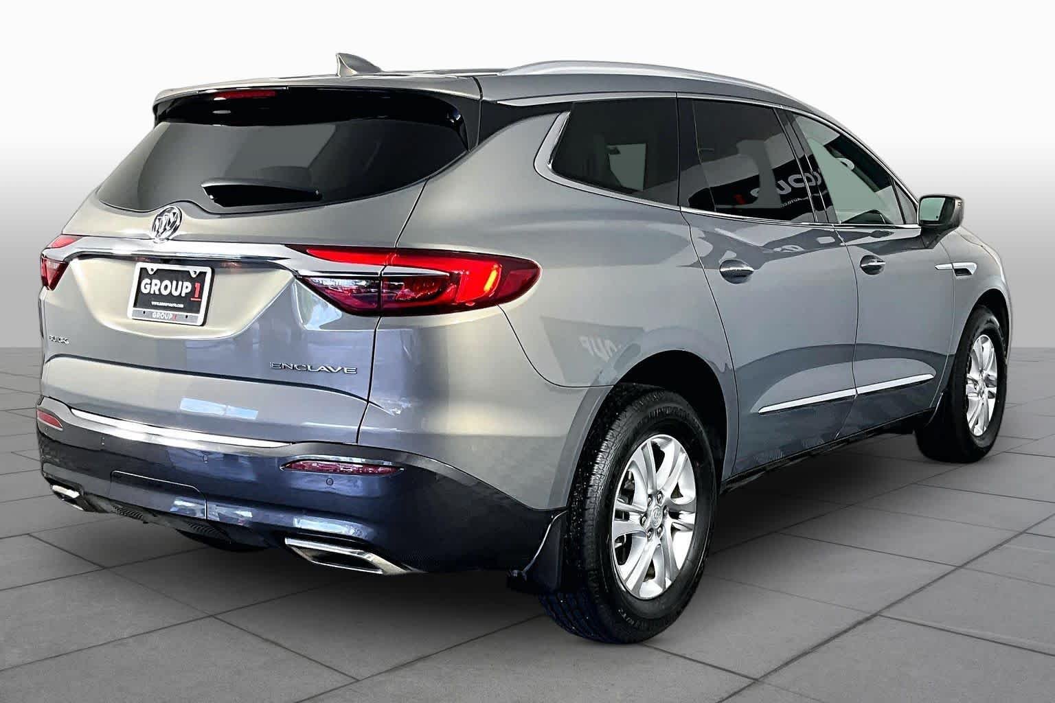 Used 2018 Includes Spectra Gray lower exterior accent color. Buick Essence image 11
