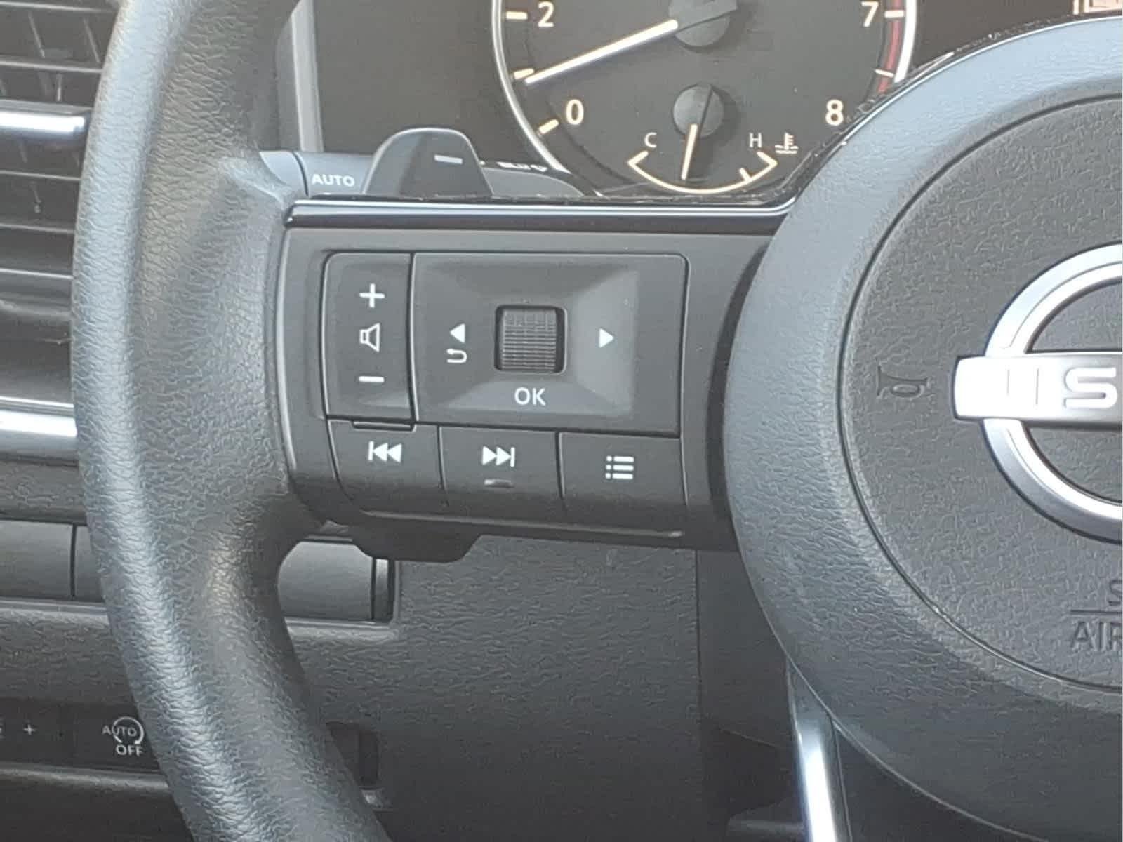 Used 2023 Pearl White Tricoat Nissan SV image 21