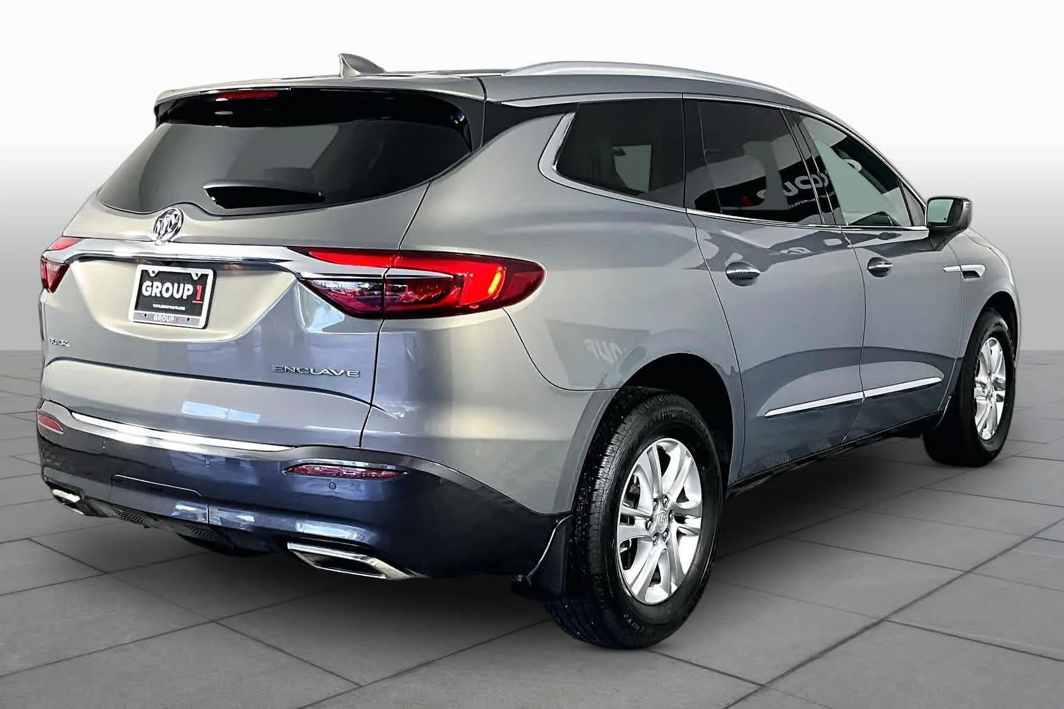 Used 2018 Pepperdust Metallic Buick Essence image 11