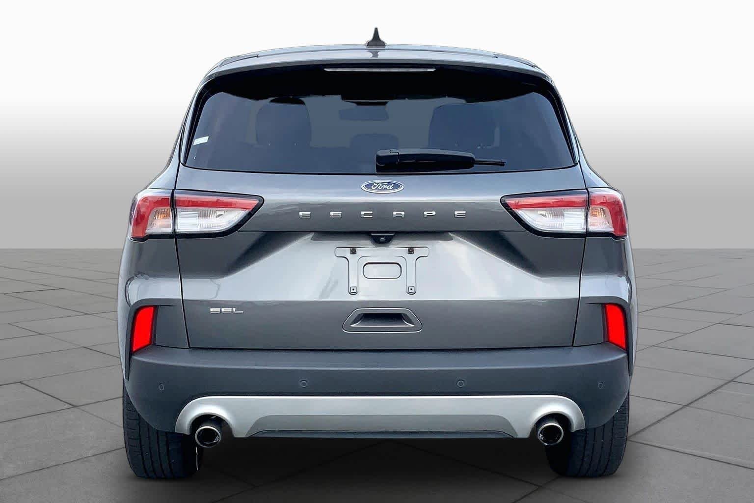 Used 2022 Carbonized Gray Metallic Ford SEL image 6