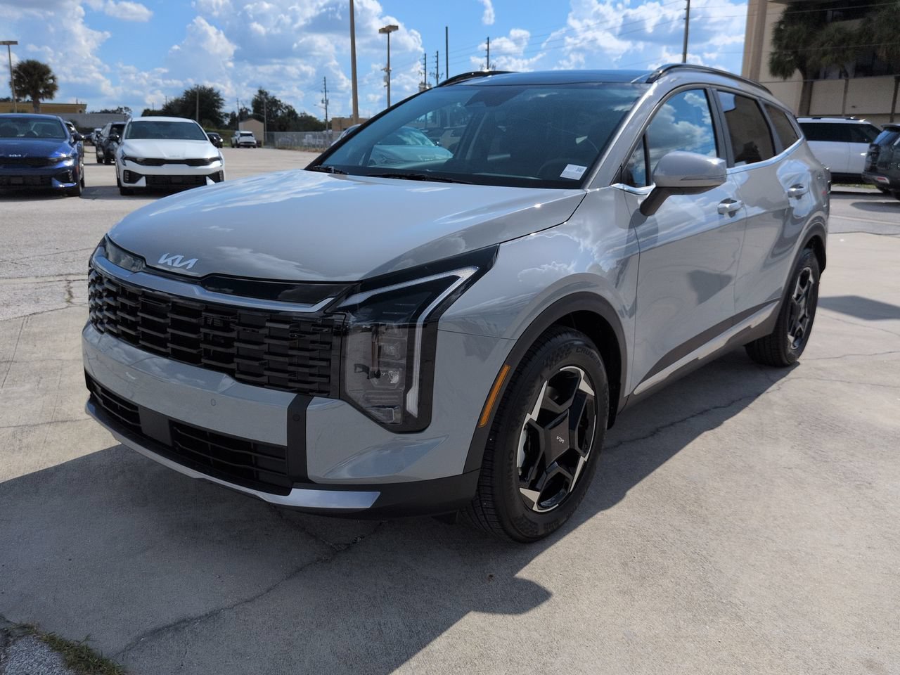 New 2027 Wolf Gray Kia EX image 8
