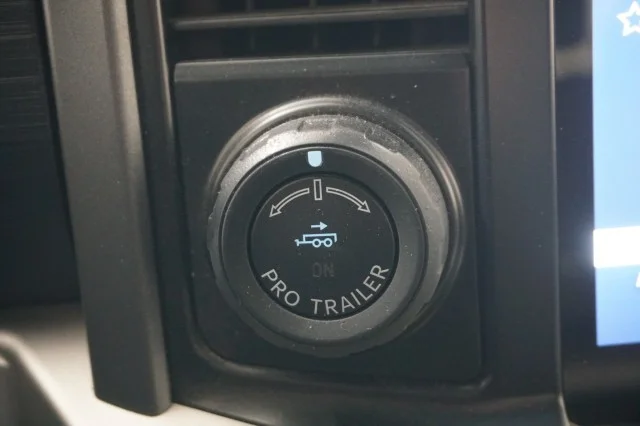 Used 2021 SILVER Ford XLT image 31