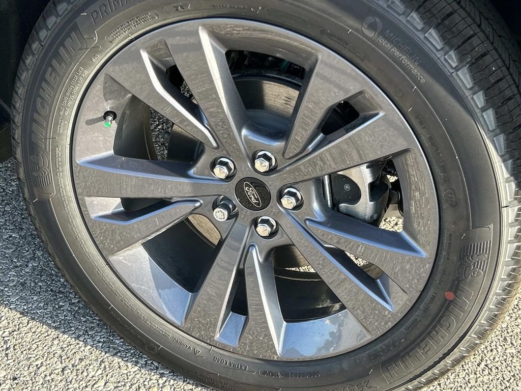 New 2026 Agate Black Metallic Ford Active image 11