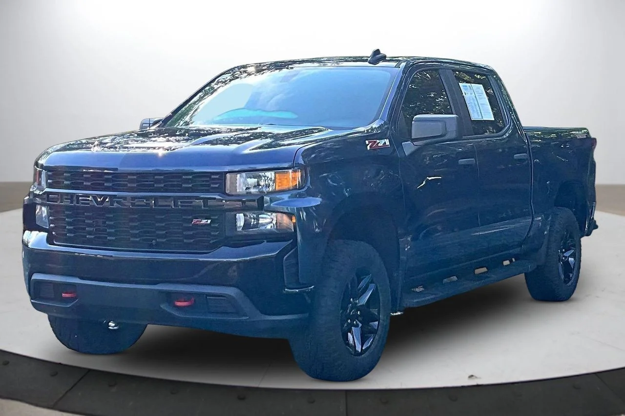 Used 2019 Blue Chevrolet Custom Trail Boss image 4