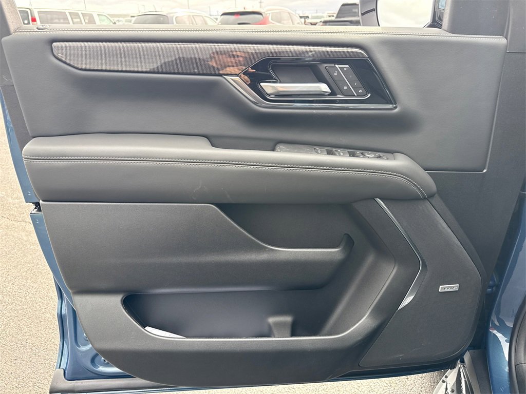 2026 GMC YUKON XL - Image 13