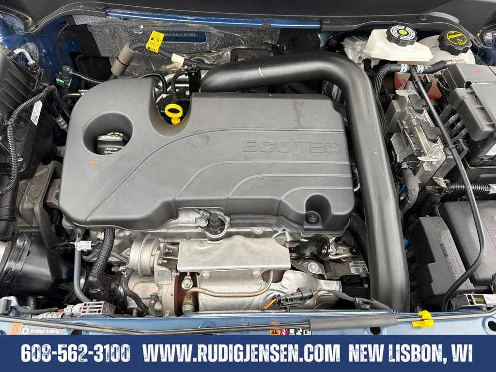 Used 2024 Lakeshore Blue Metallic Chevrolet LT image 20