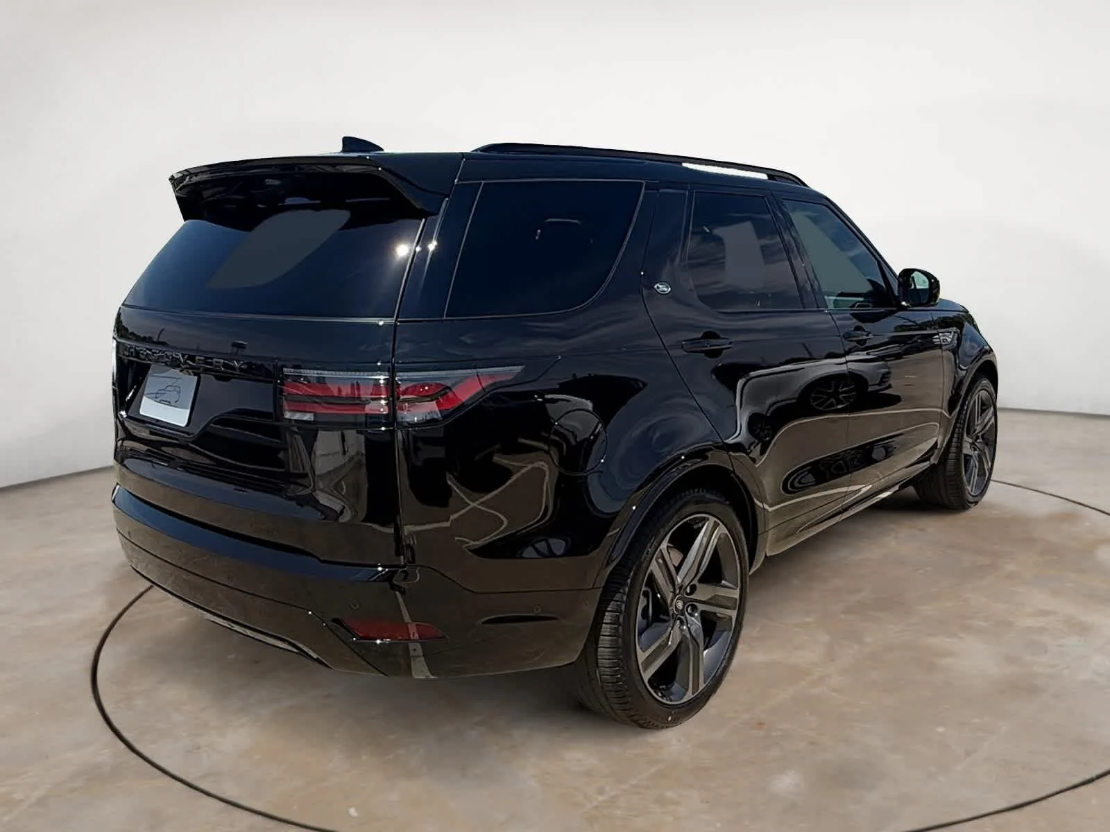 New 2026 Santorini Black LAND ROVER Dynamic SE image 5
