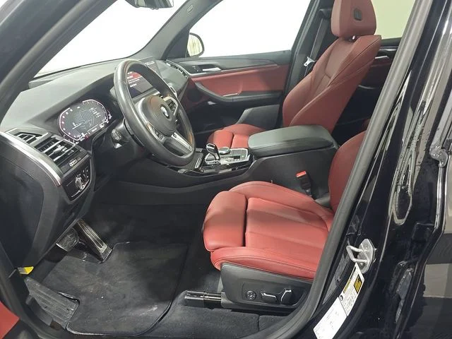 Used 2024 Black BMW xDrive30i image 2
