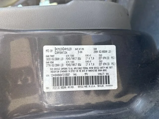 Used 2004 Graphite Metallic Dodge SLT image 17