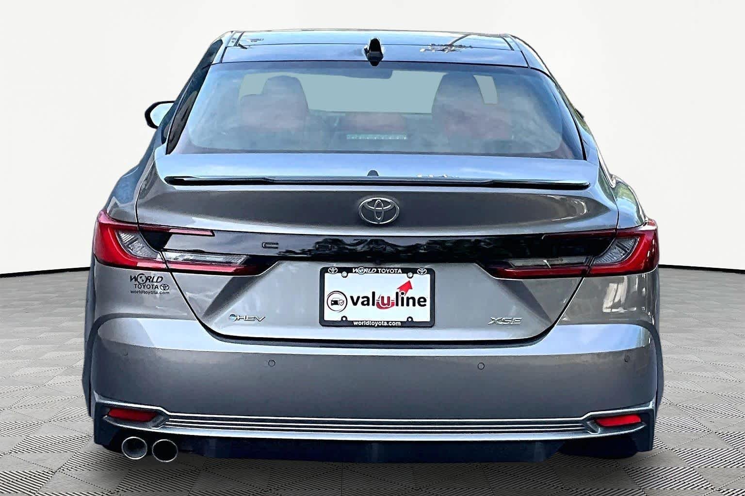 Used 2026 Heavy Metal w/Midnight Black Metallic Roof Toyota XSE image 5
