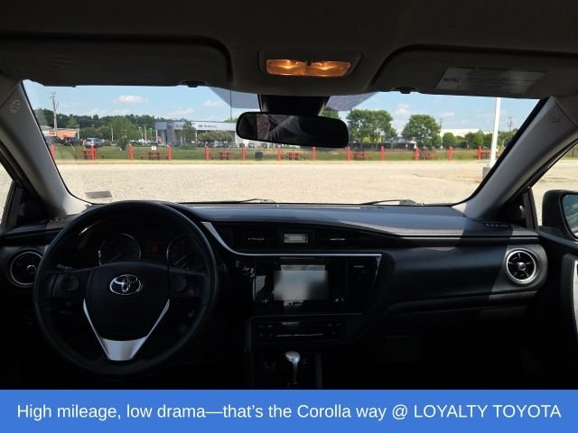 Used 2017 Gray Toyota LE image 10
