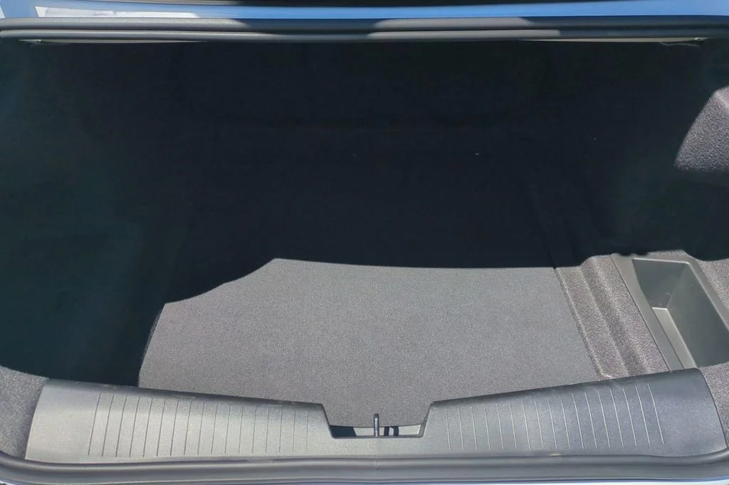 Used 2025 Summit White Cadillac Sport image 18