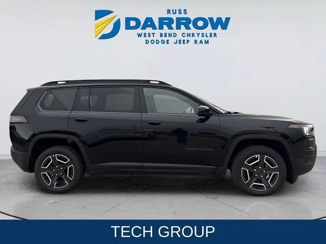 New 2026 Diamond Black Crystal Pearlcoat Jeep Limited image 6