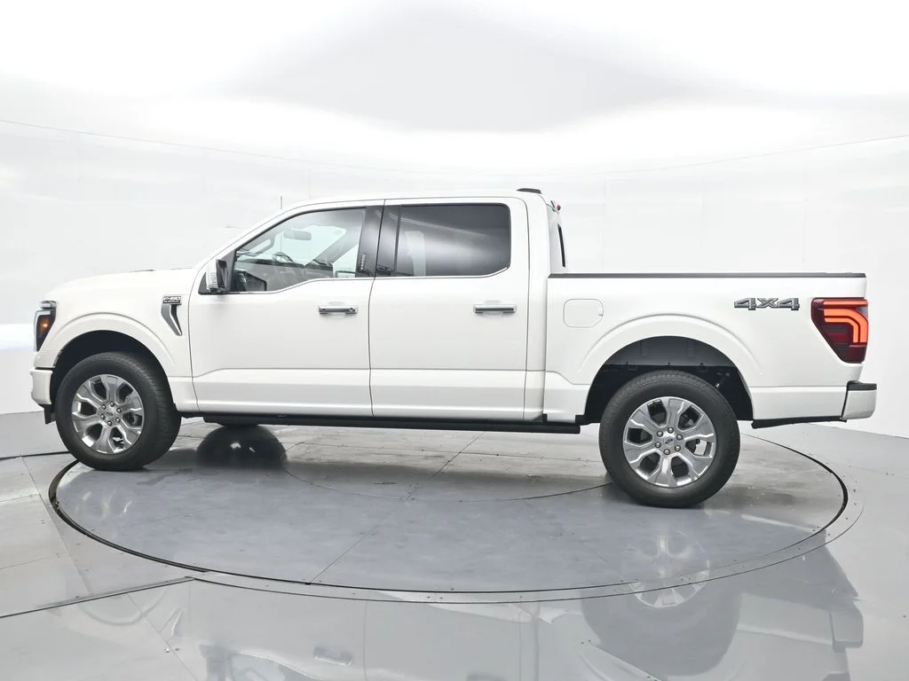 New 2026 Star White Metallic Tri-Coat Ford Platinum® image 10