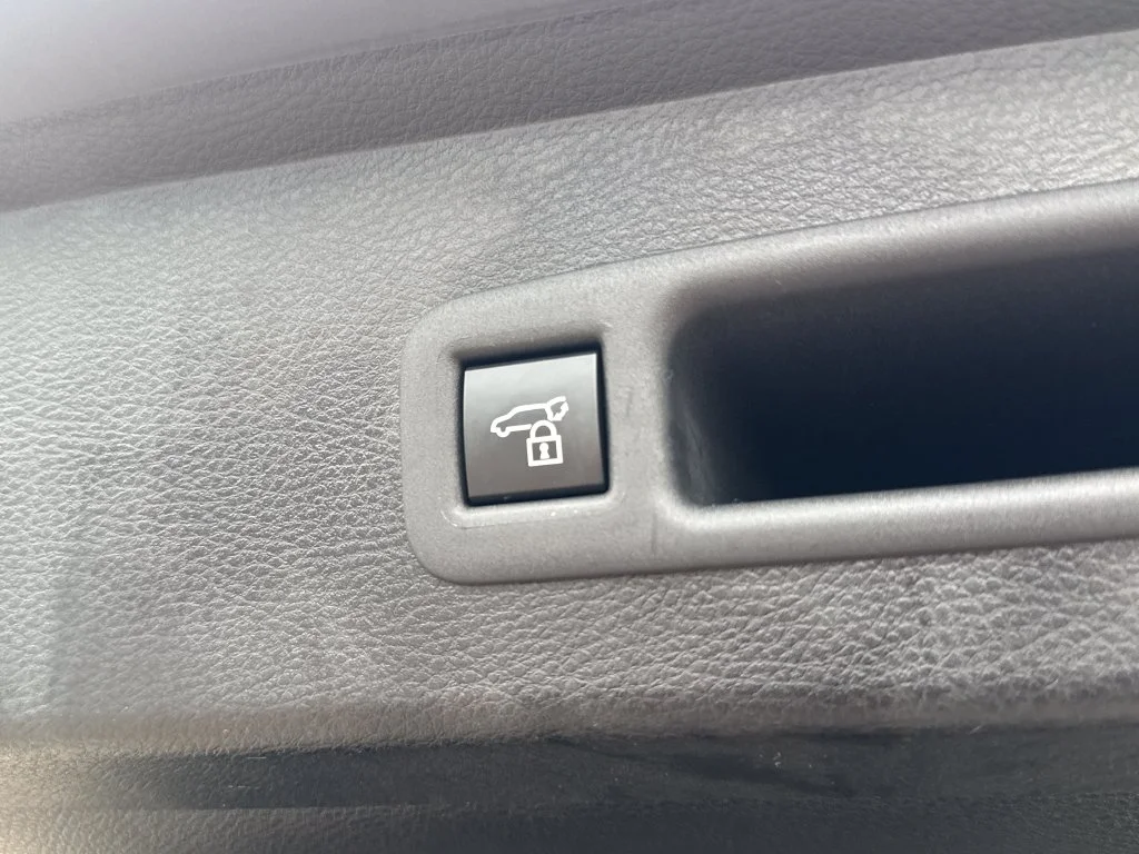 Used 2026 Black Toyota XLE image 8