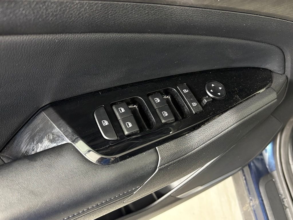 Used 2024 Blue Kia X-Line image 15