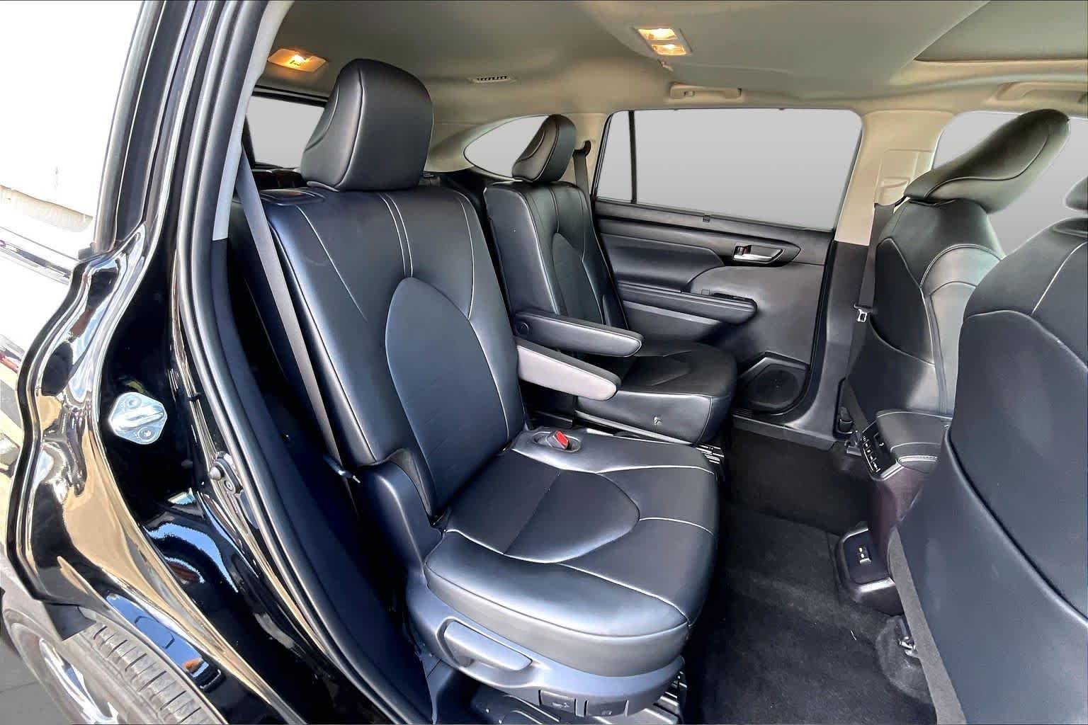 Used 2026 Midnight Black Metallic Toyota XLE image 20