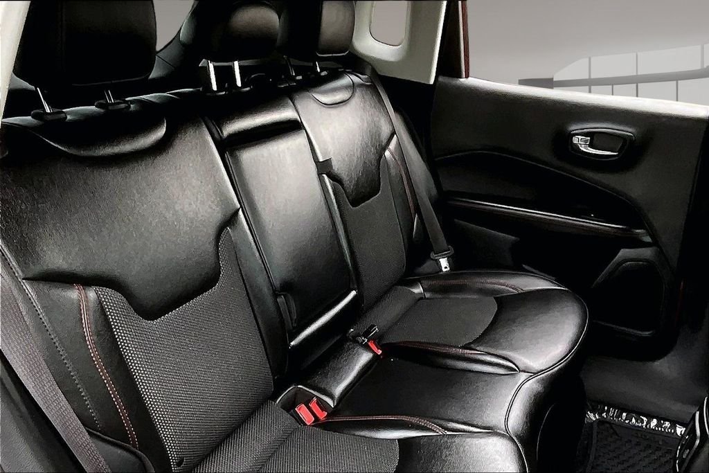 Used 2020 Red Jeep Trailhawk image 29