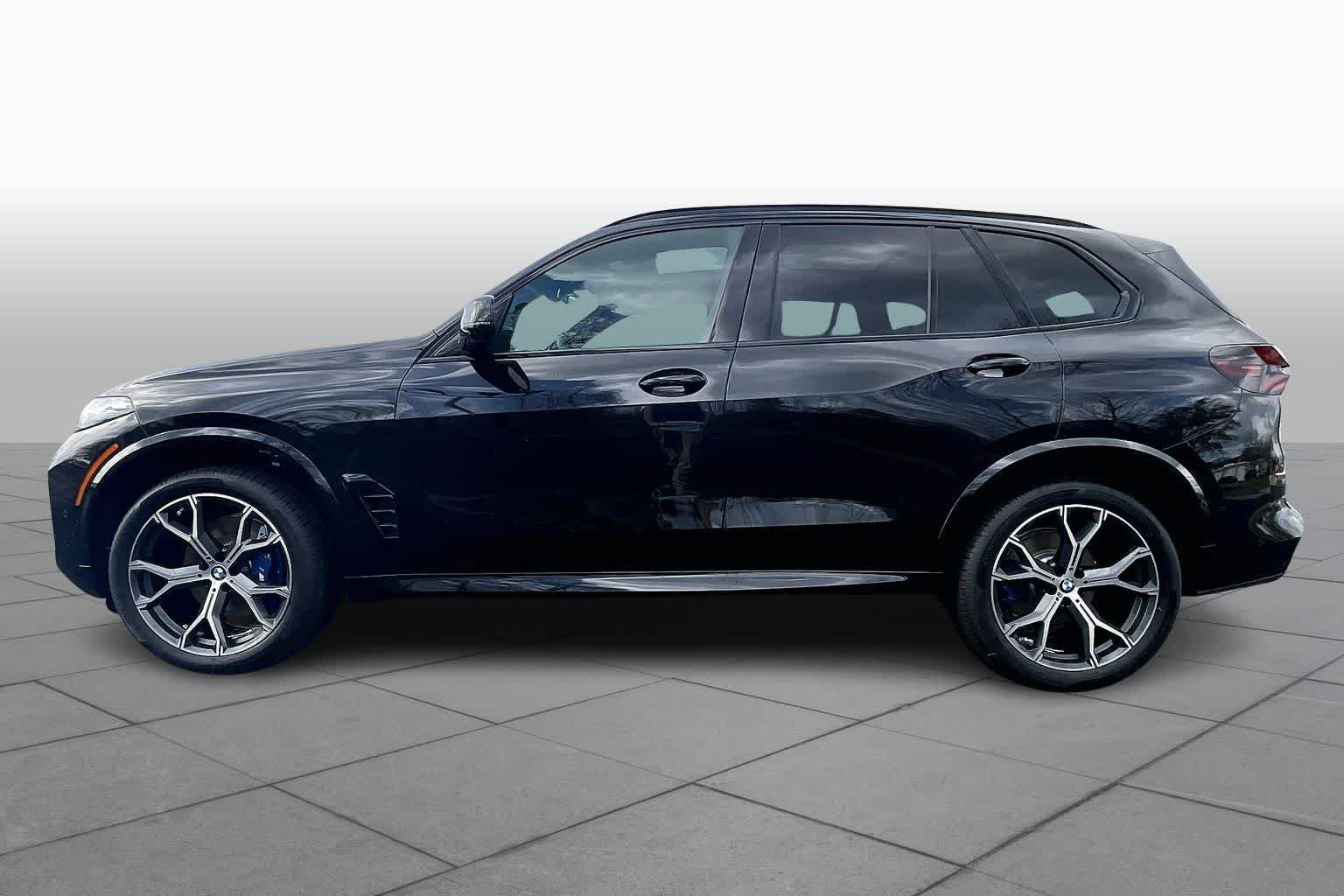 New 2026 Black Sapphire Metallic BMW sDrive40i image 13