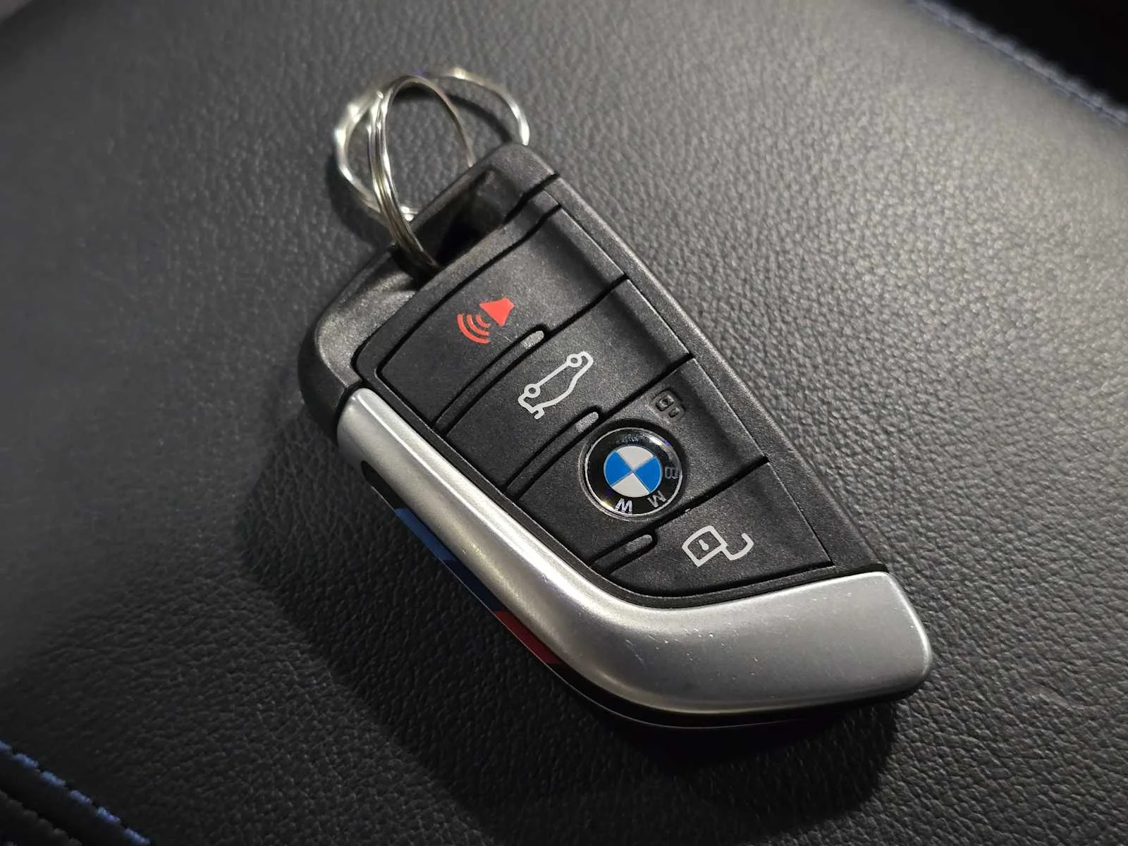 Used 2021 Mineral Gray Metallic BMW xDrive image 37