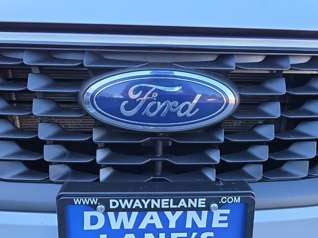 Used 2025 Silver Ford Platinum image 35