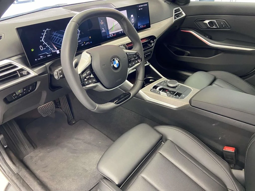 2025 BMW 3 Series 330i - Photo 19