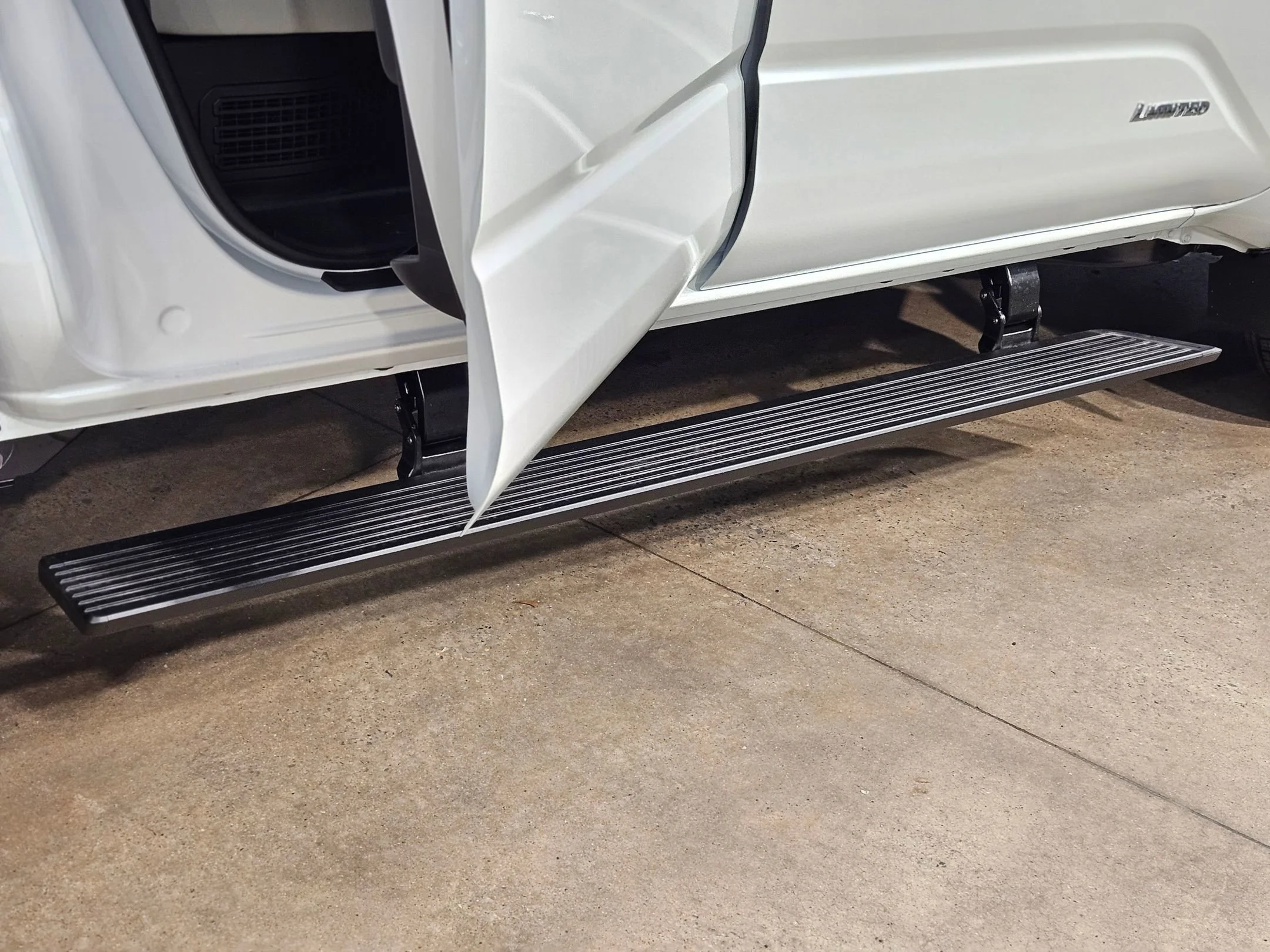 New 2026 Wind Chill Pearl Toyota Limited Hybrid image 25