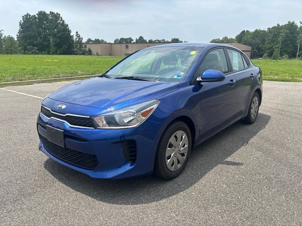 Used 2019 Blue Kia S image 3