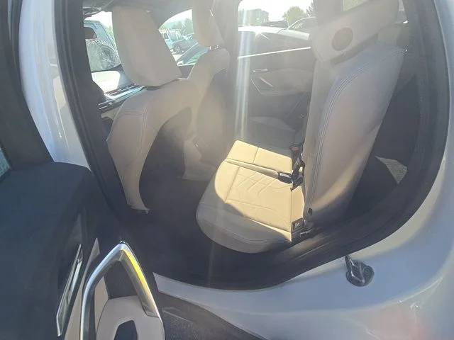 Used 2024 White BMW xDrive28i image 5