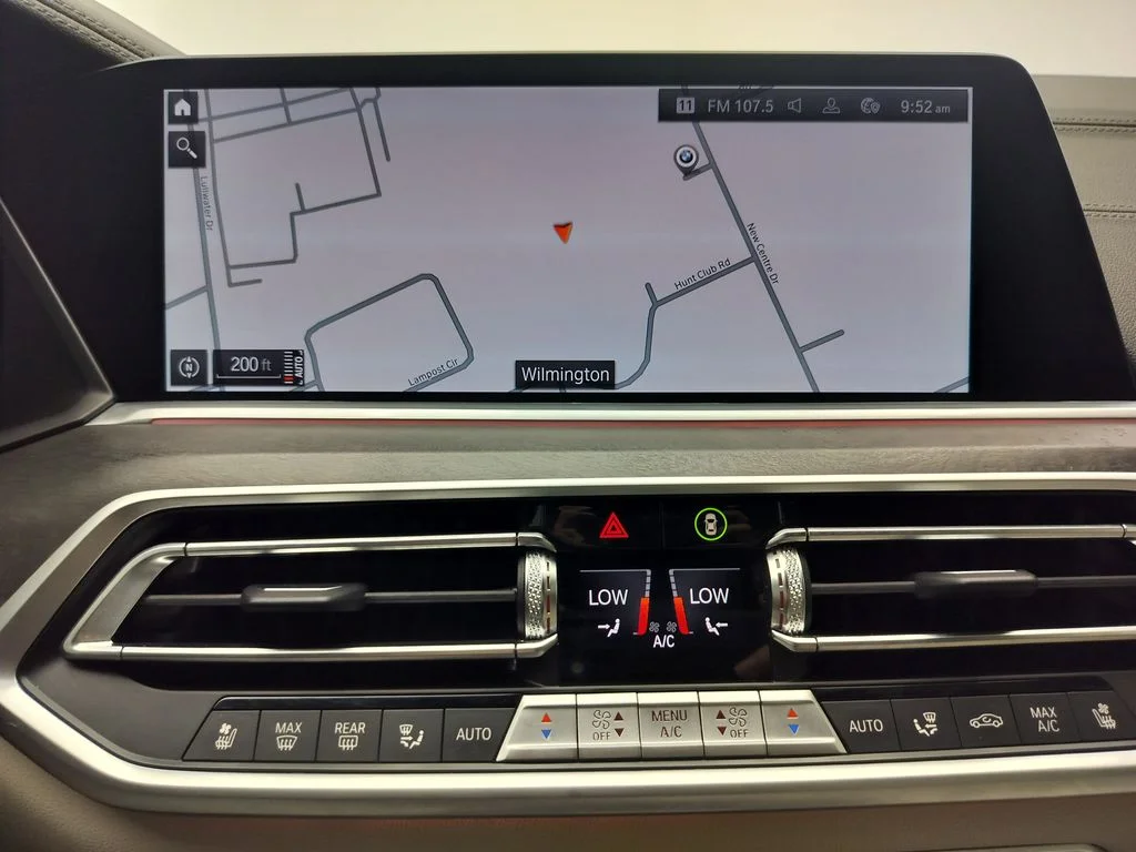 Used 2022 Black BMW sDrive40i image 15