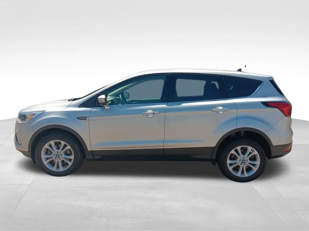 Used 2019 Ingot Silver Metallic Ford SE image 4