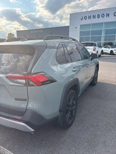 Used 2022 White Toyota Adventure image 11