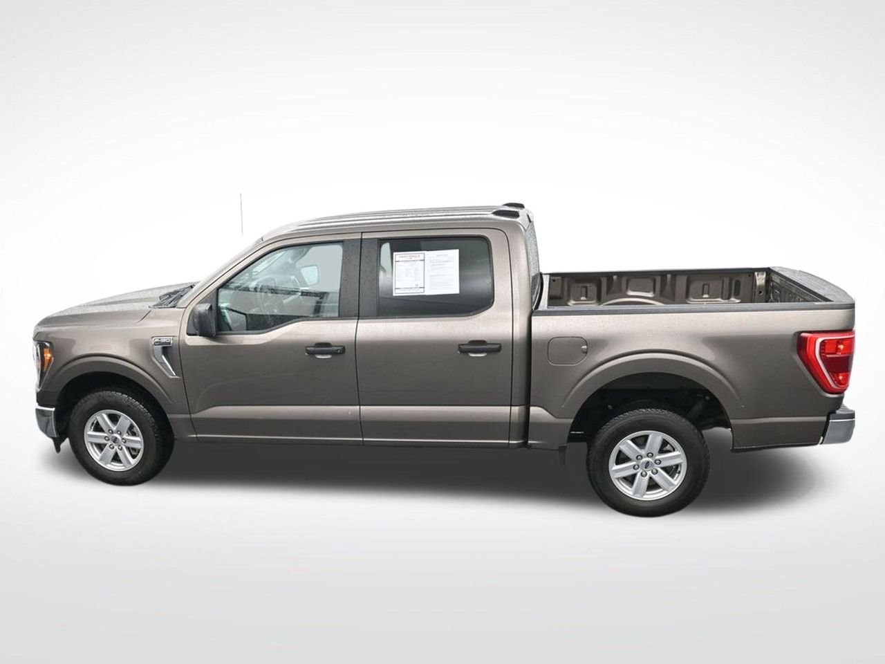 Used 2023 Gray Ford XLT image 27