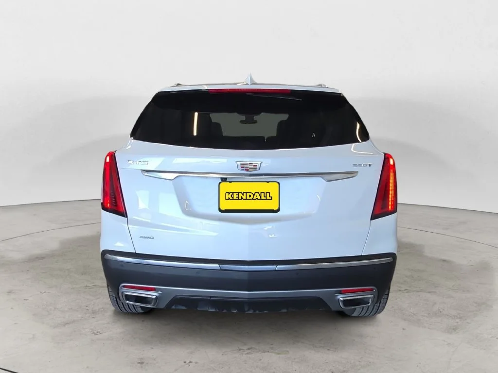 Used 2025 Crystal White Tricoat Cadillac Premium Luxury image 10