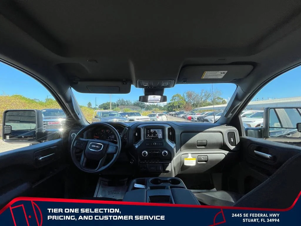 New 2025 Onyx Black GMC Pro image 28