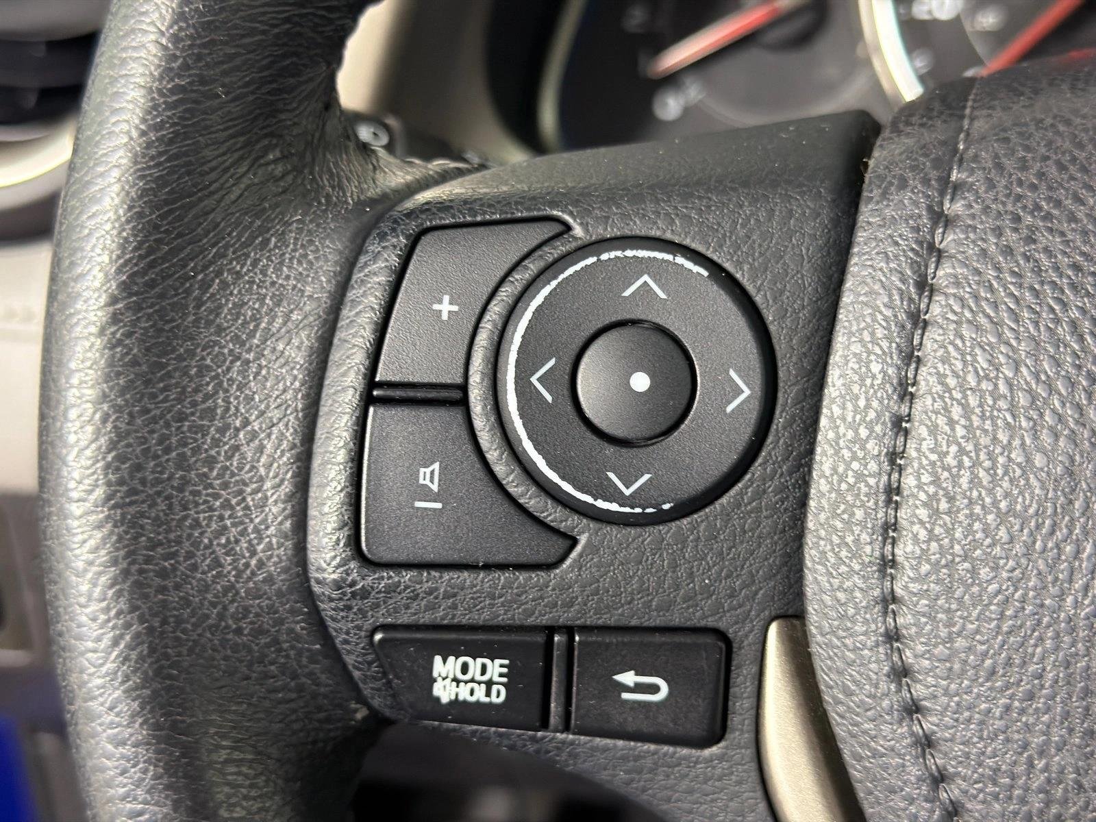 Used 2015 Blue Crush Metallic Toyota Limited image 27