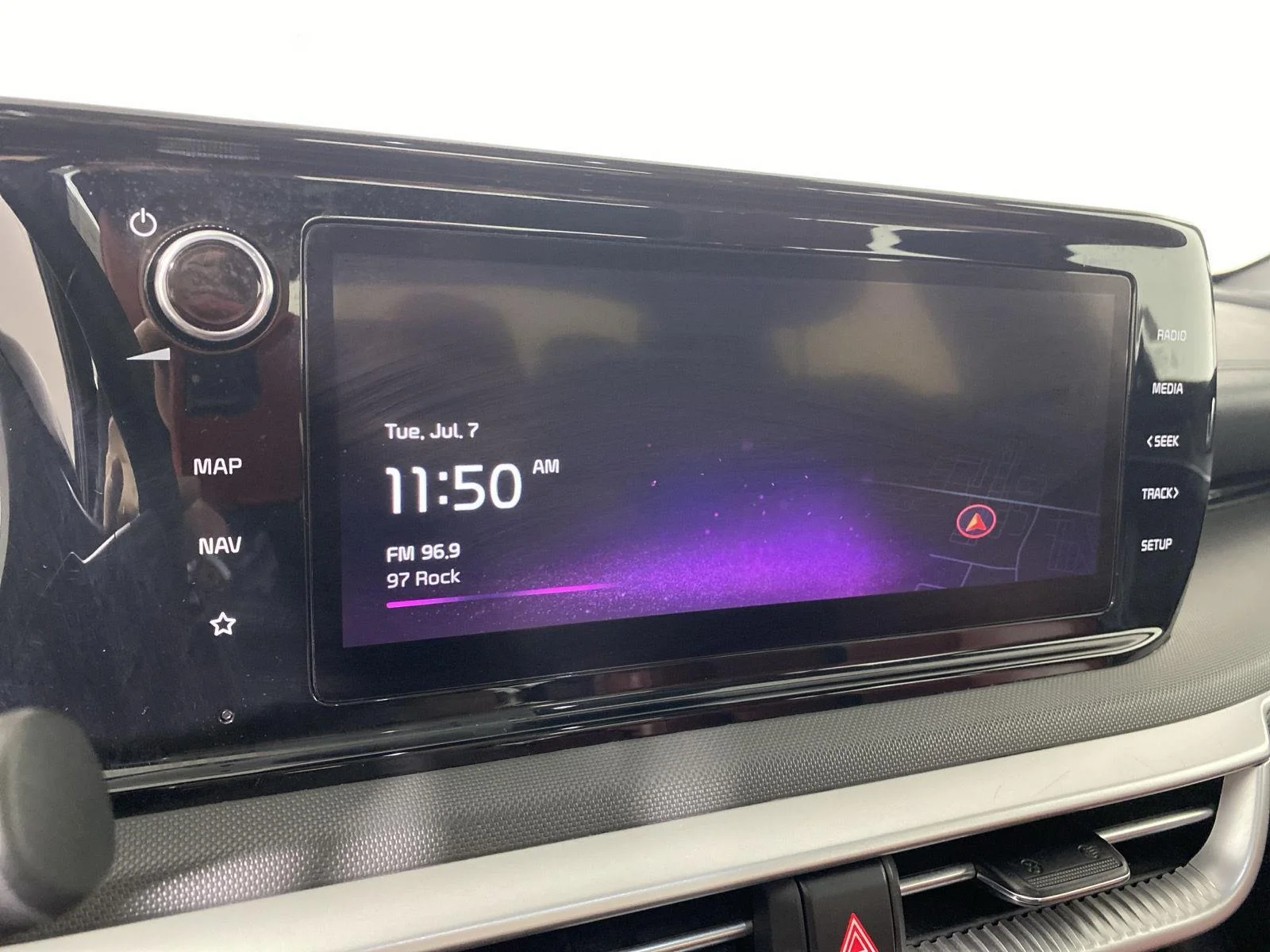 Used 2022 Wolf Gray Kia GT-Line image 18