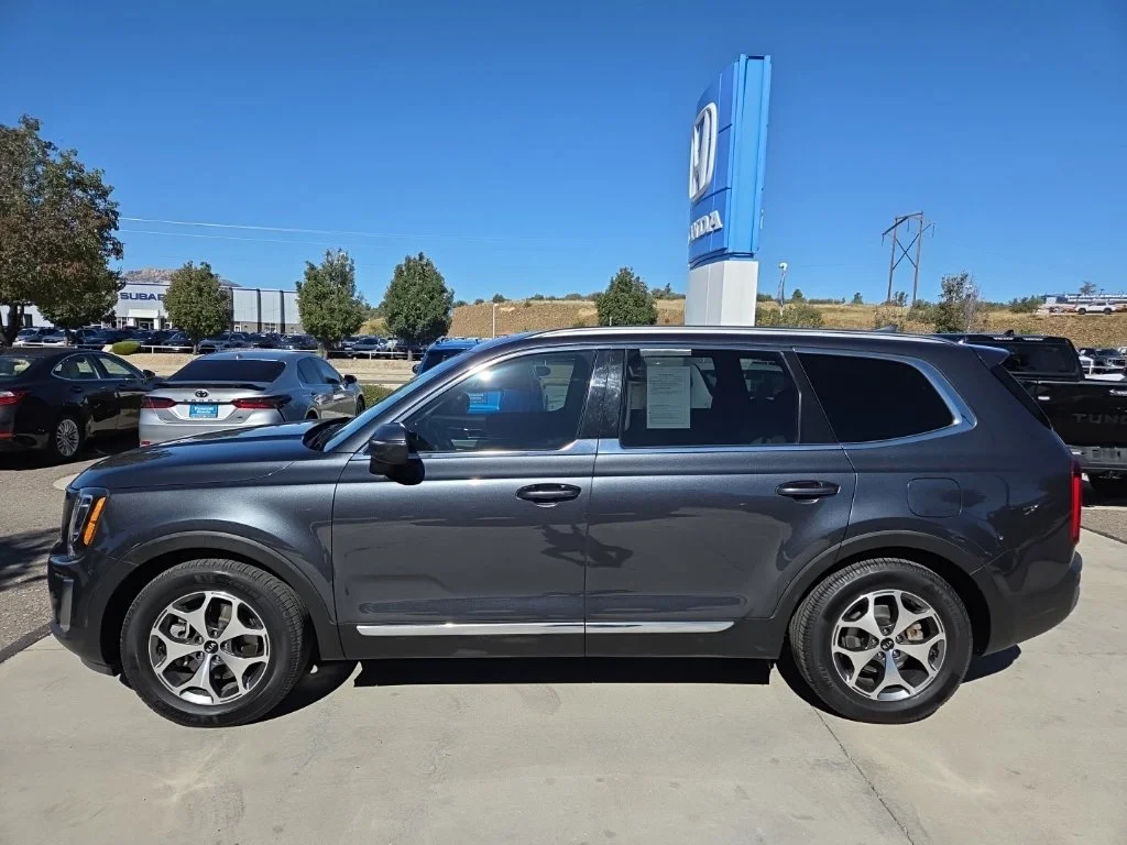 Used 2020 Gray Kia EX image 8